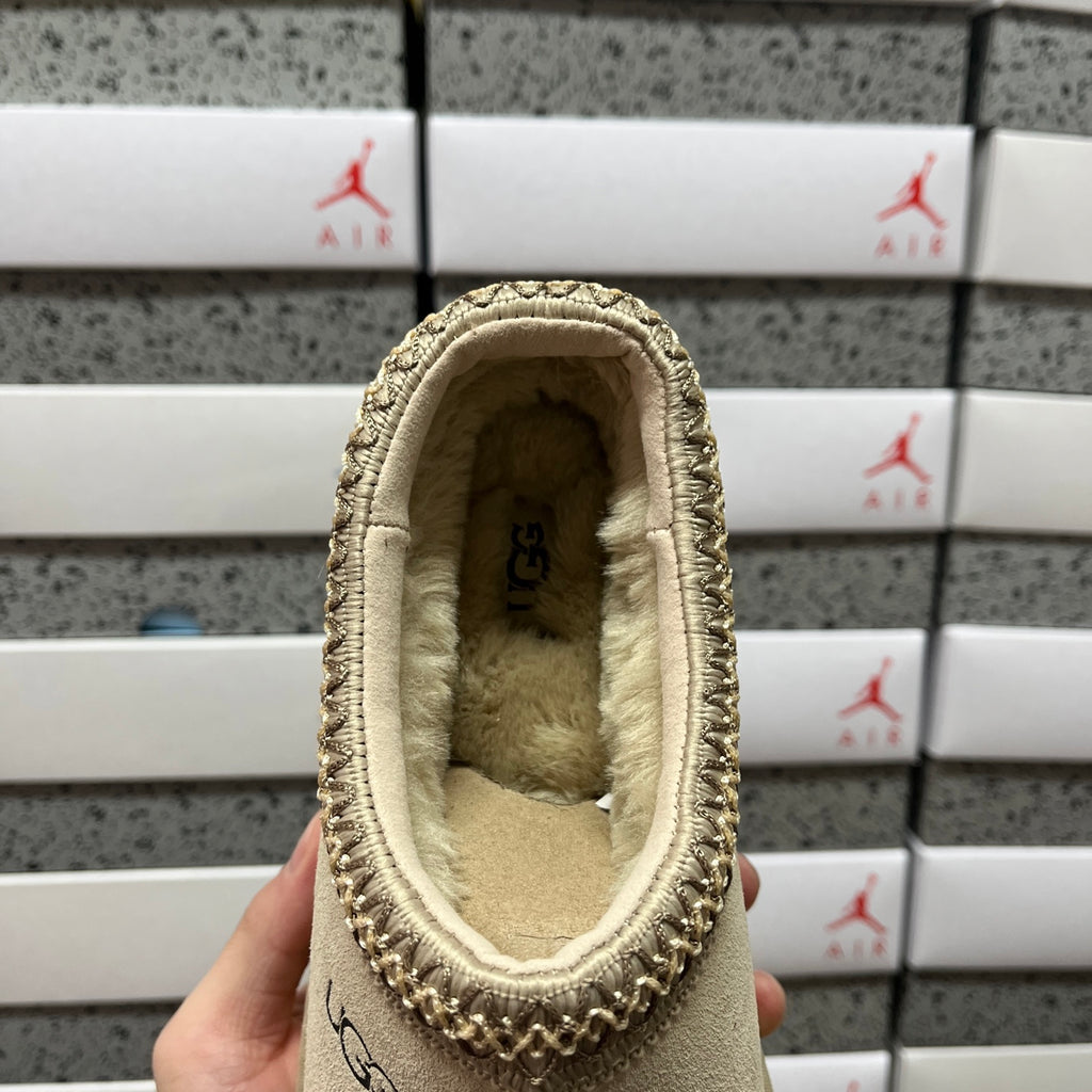 UGG Taz Folk Embroidered Boot 5955 | Mustard | EU Sizes 35–44