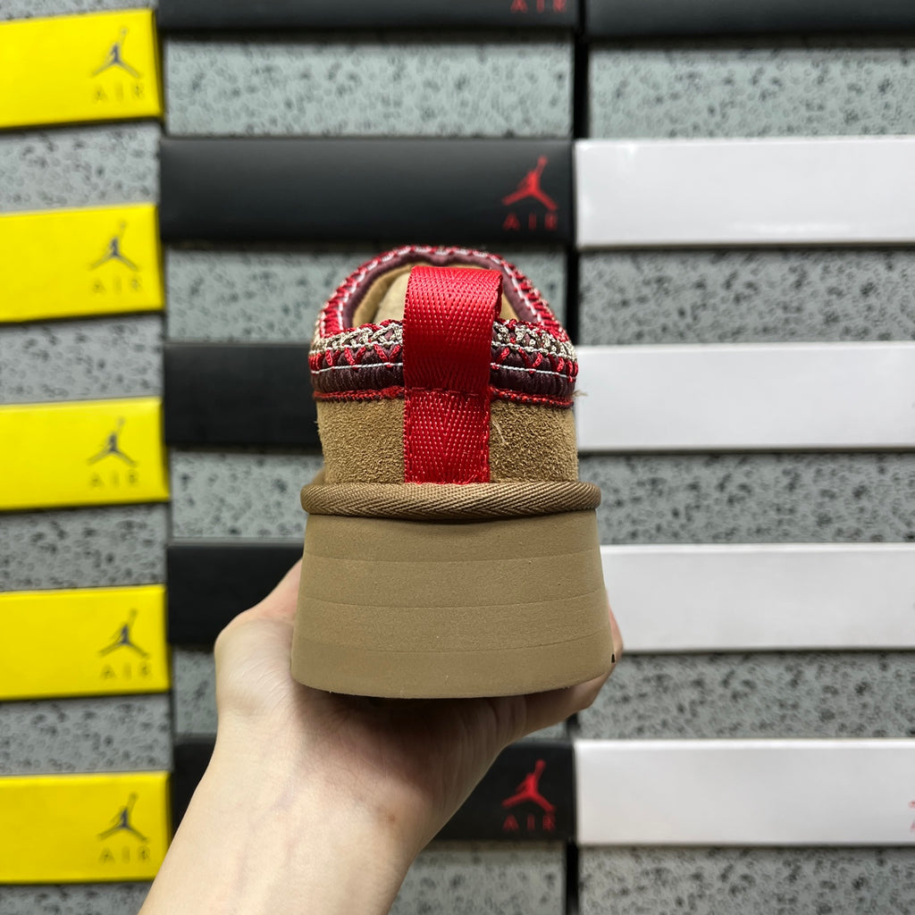 UGG Snow Boots 1122553 | Chestnut | Sizes 35-41