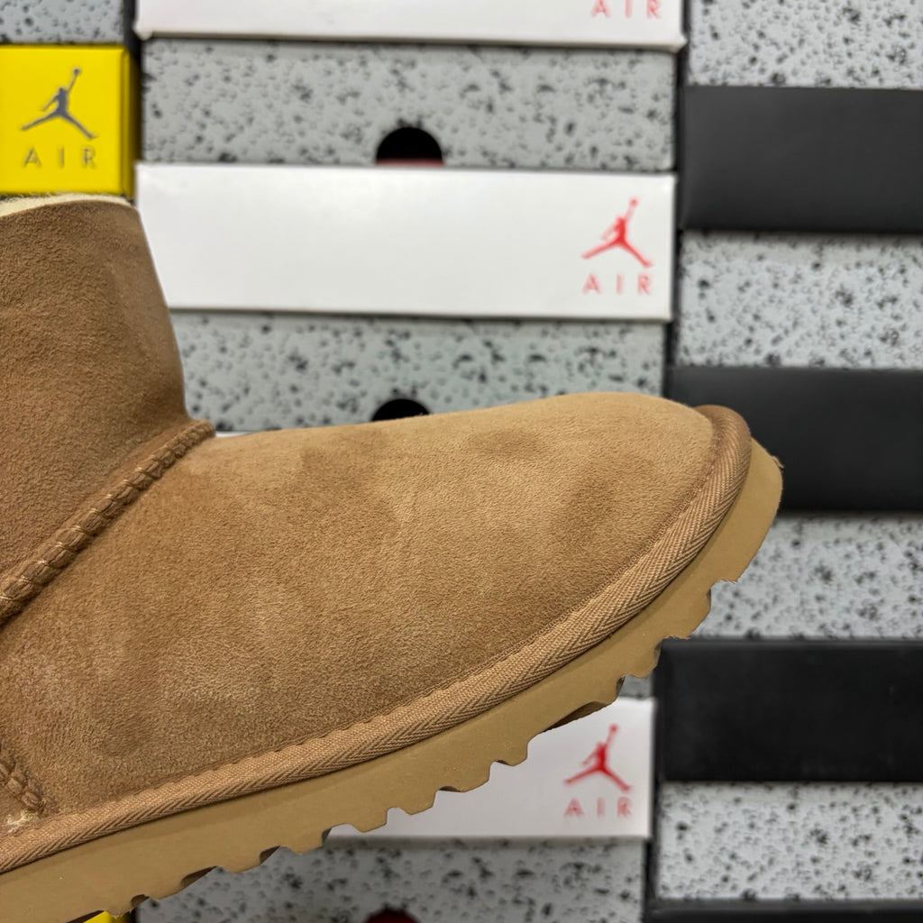 UGG Mid-Calf Snow Boots Wooden Buckle 6422 | Chestnut | Sizes 35-40