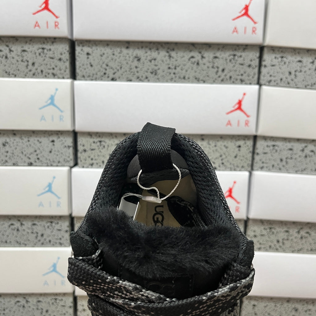 UGG Mele Low Sneaker 4032 | Black | EU Sizes 35–44
