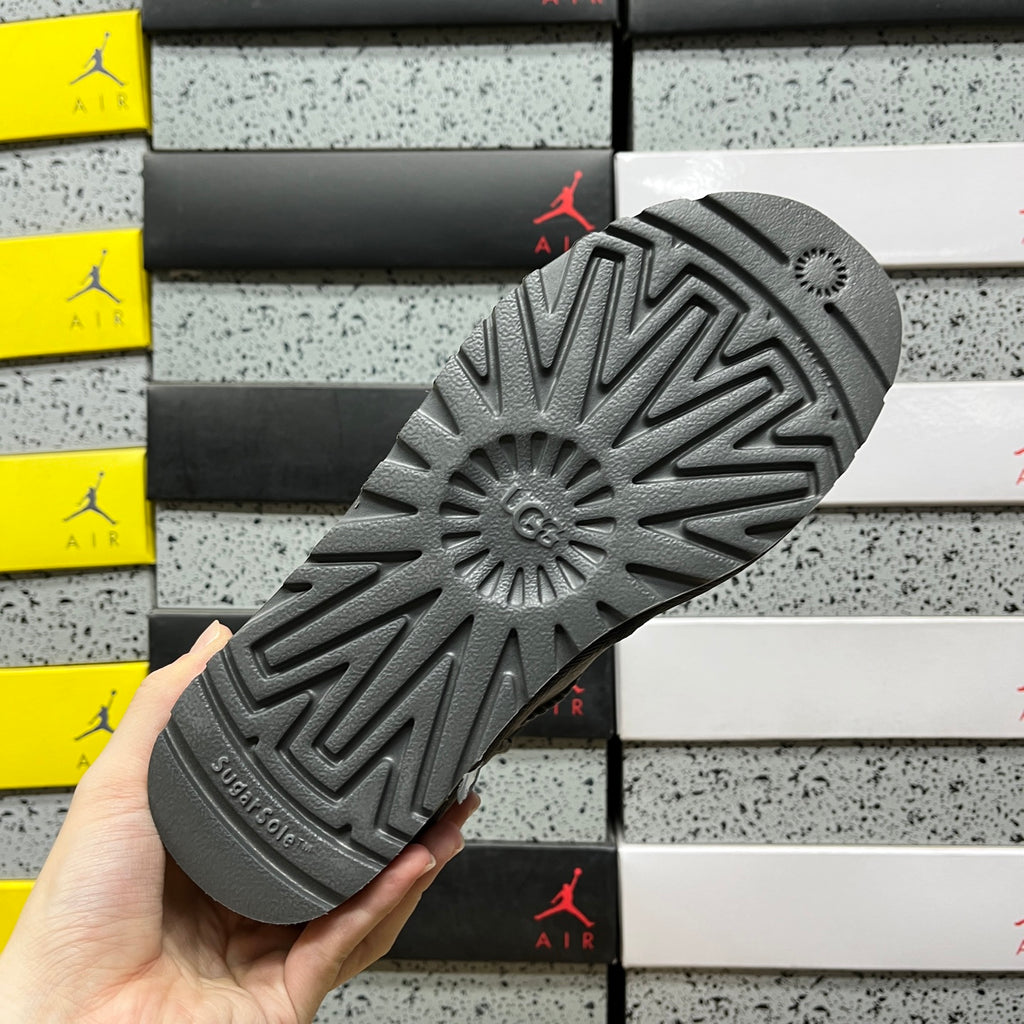 UGG Snow Boots 1116109 | Grey | Sizes 35-40