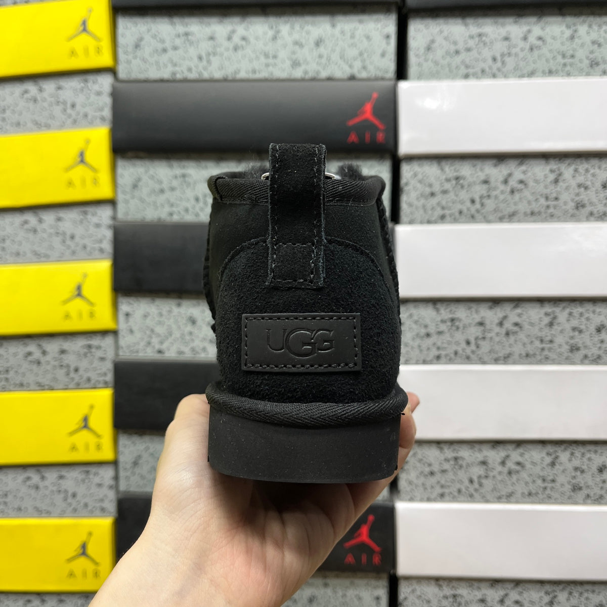UGG Snow Boots 1116109 | Black | Sizes 35-40
