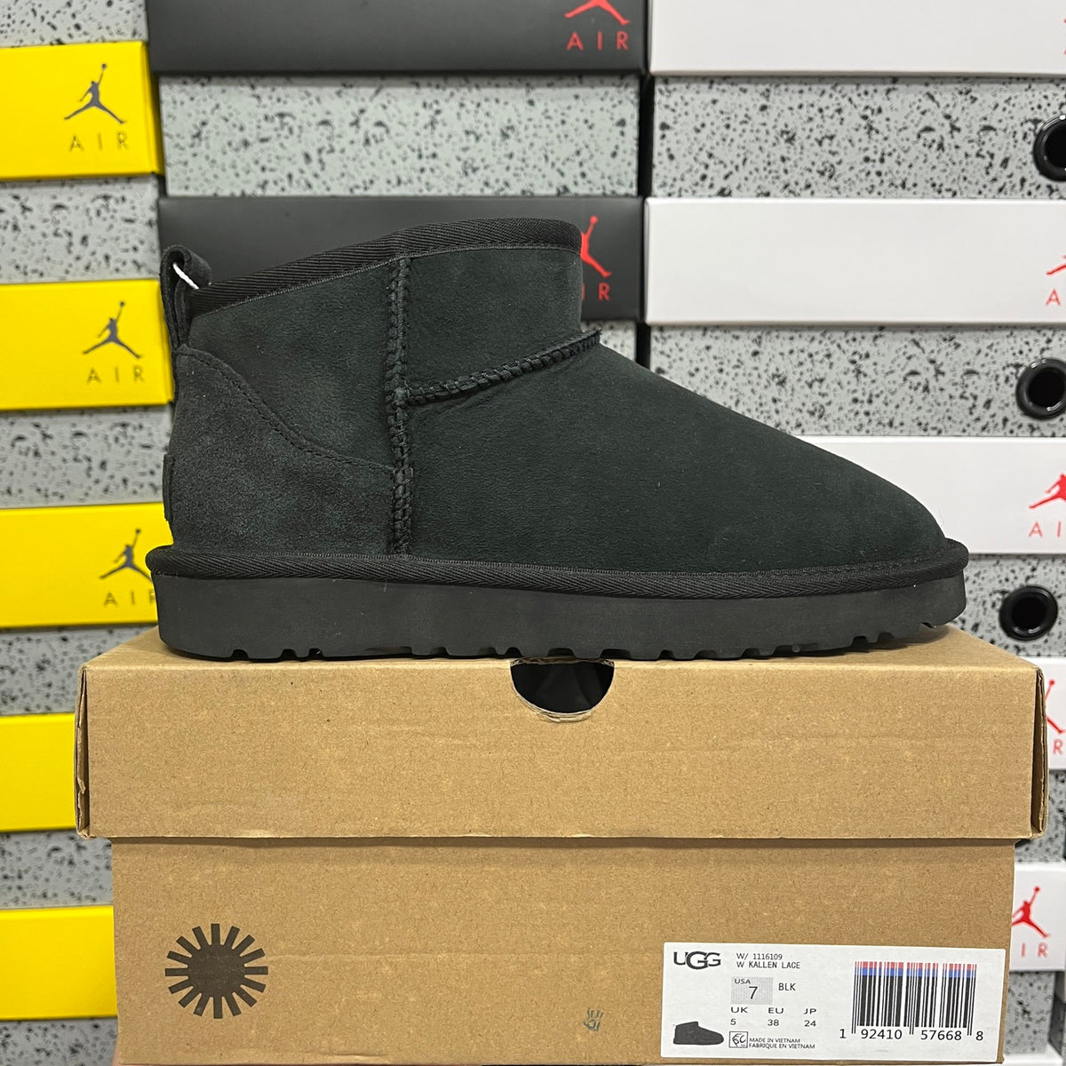 UGG Classic Mini Boot W1116109 | Black | EU Sizes 35–44