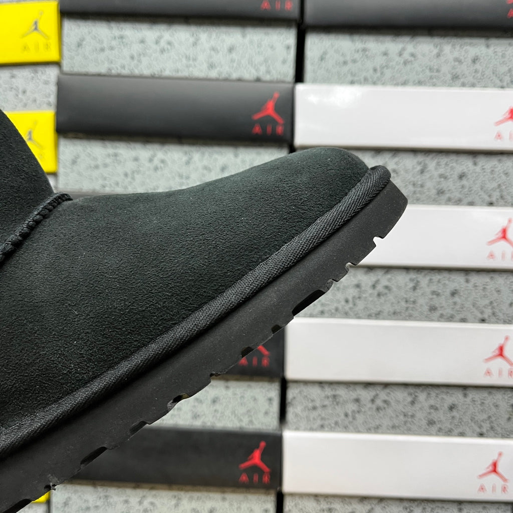 UGG Snow Boots 1016222 | Black | Sizes 35-40