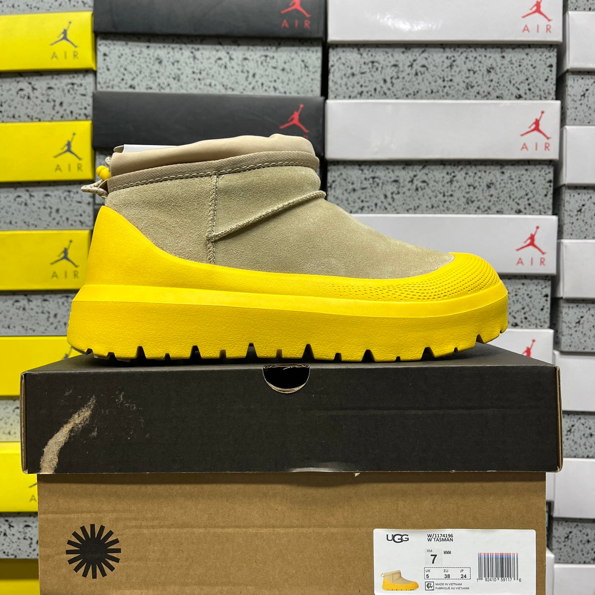 UGG Snow Boots 1114196 | Yellow | Sizes 35-45