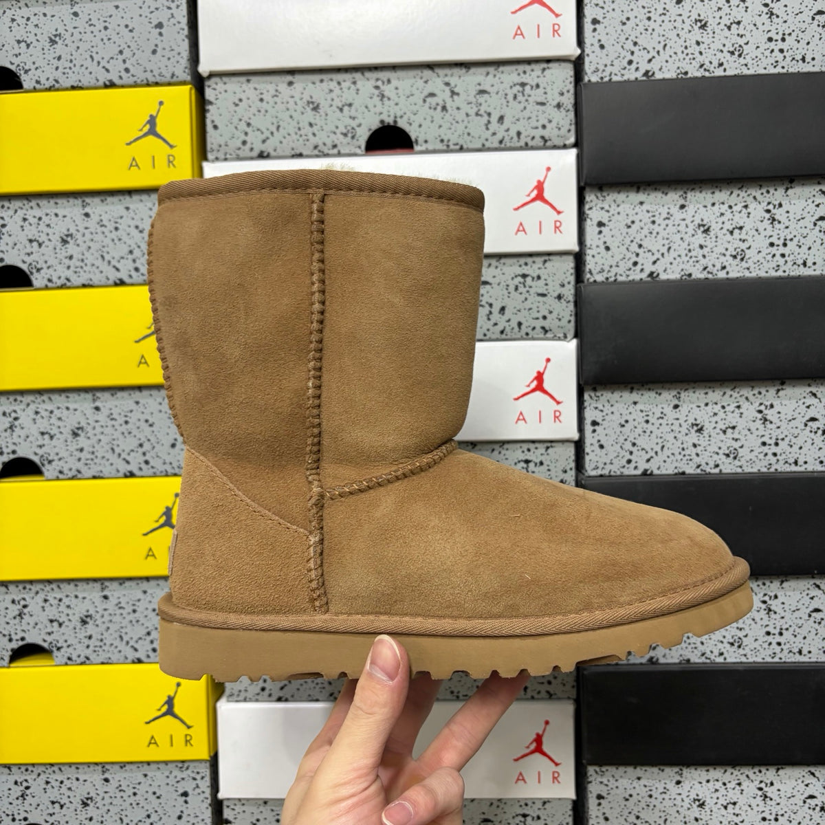 UGG Classic Tall Snow Boots 5825 6223 | Chestnut | Sizes 35-40