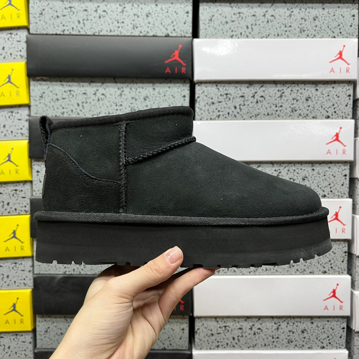 UGG Snow Boots Style 1135093 | Sand | 3cm Heel | EU Sizes 35–40