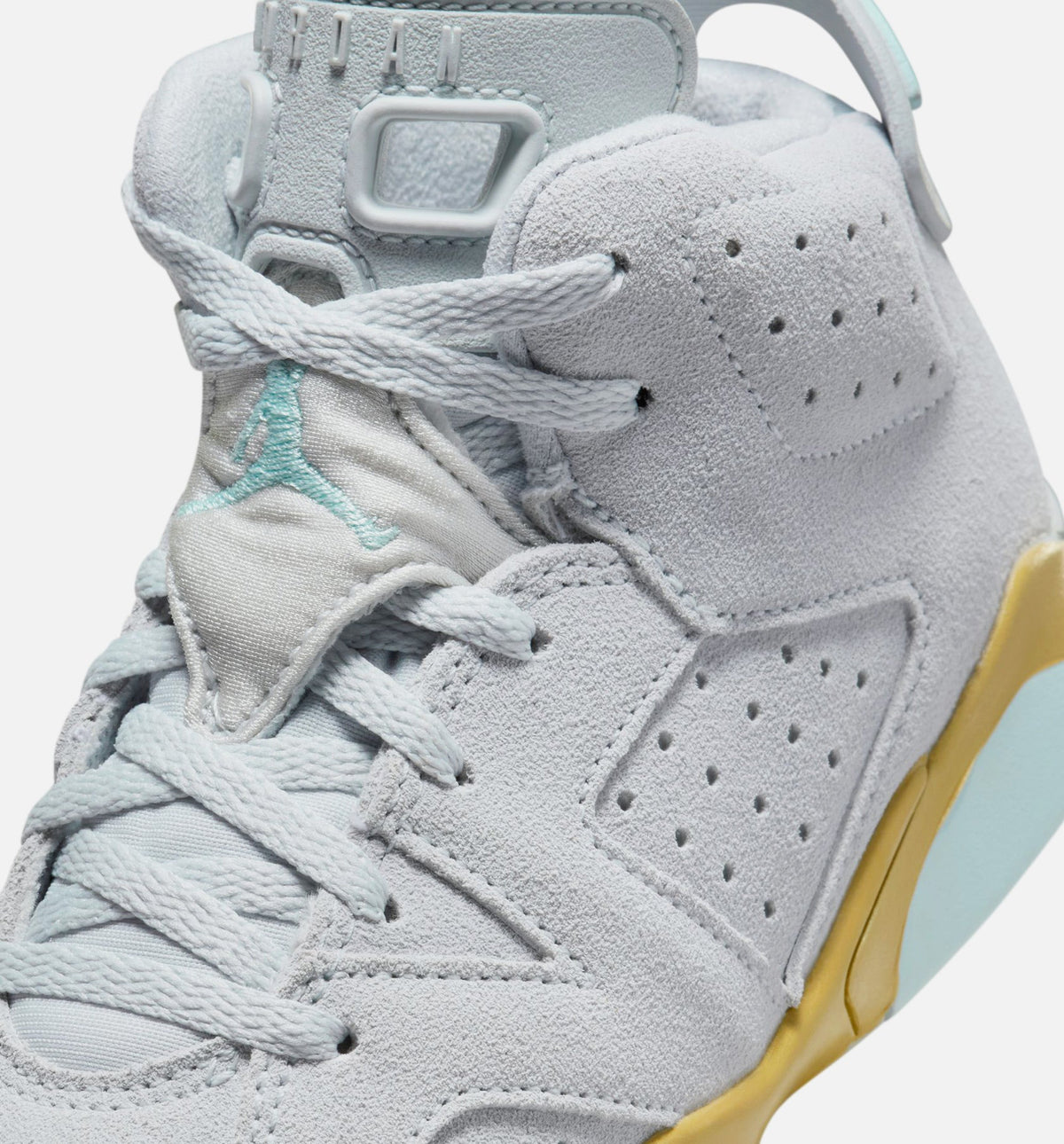 Air Jordan 6 Retro Pearl – Preschool Lifestyle Shoe in Pure Platinum/Glacier Blue/Metallic Gold