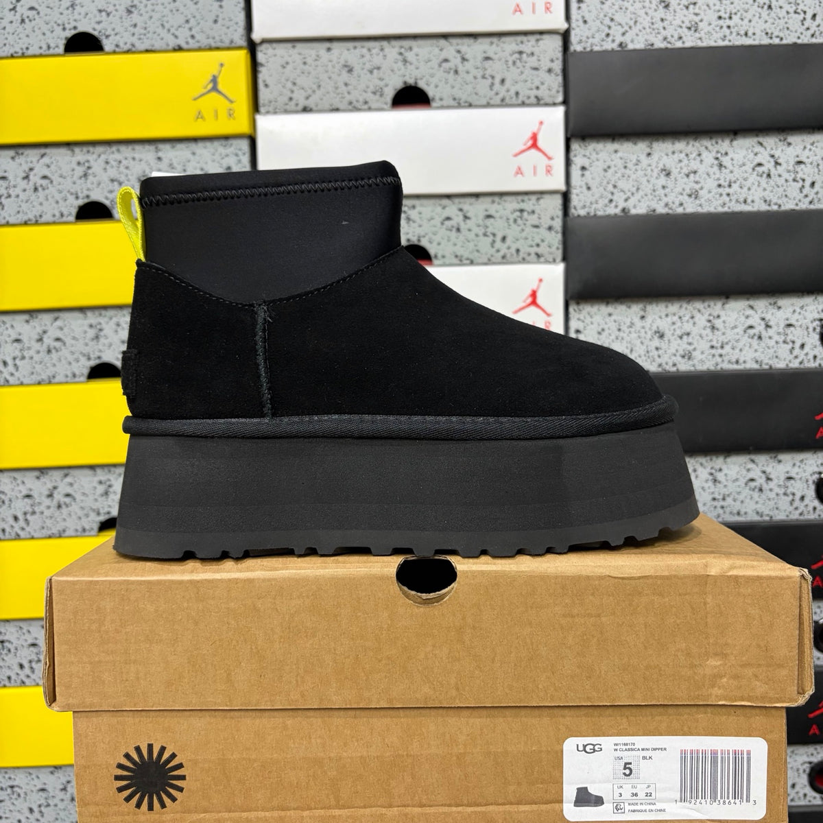 UGG Dip Boot 817 | Black | EU Sizes 35–40