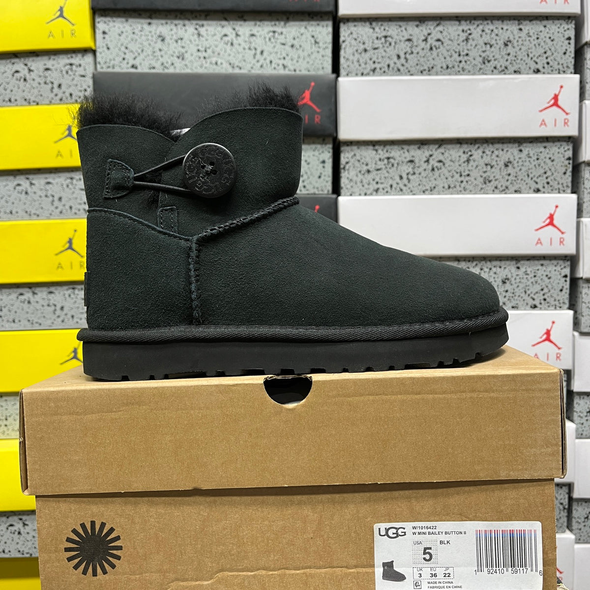 UGG Snow Boots 1016422 | Black | Sizes 35-40