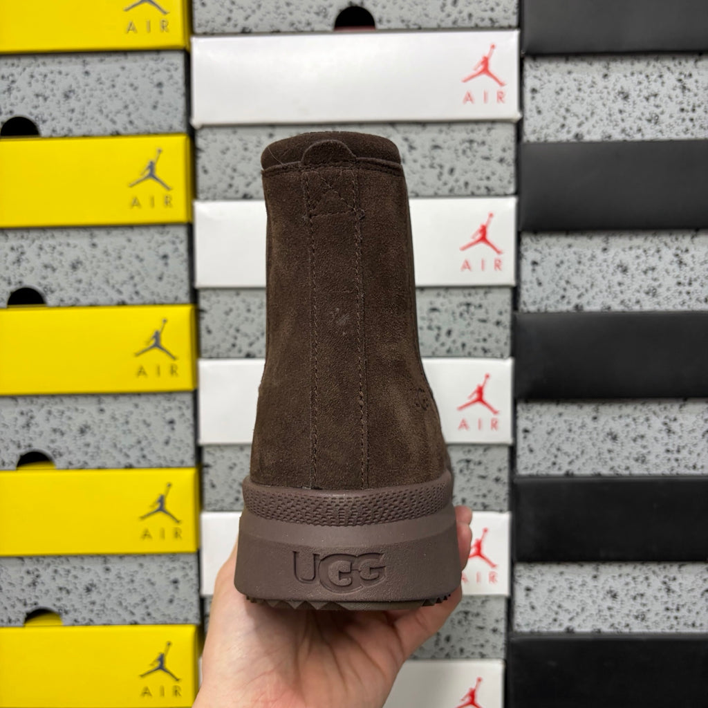 UGG Burleigh Chelsea Boot 2050 | Chocolate | EU Sizes 39–44
