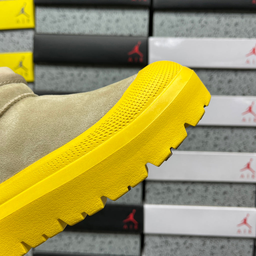 UGG Snow Boots 1114196 | Yellow | Sizes 35-45