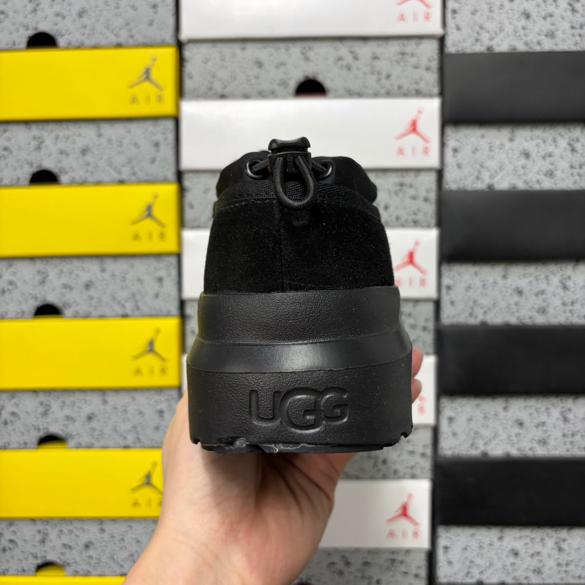 UGG Tasman Slipper 4096 | Black | EU Sizes 39–44