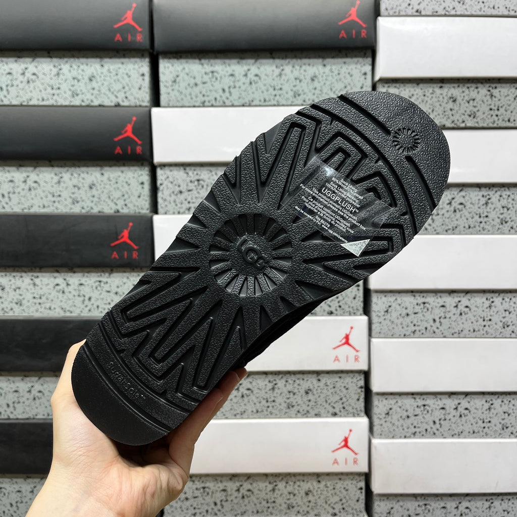 UGG Snow Boots 1134526 | Black | Sizes 35-40
