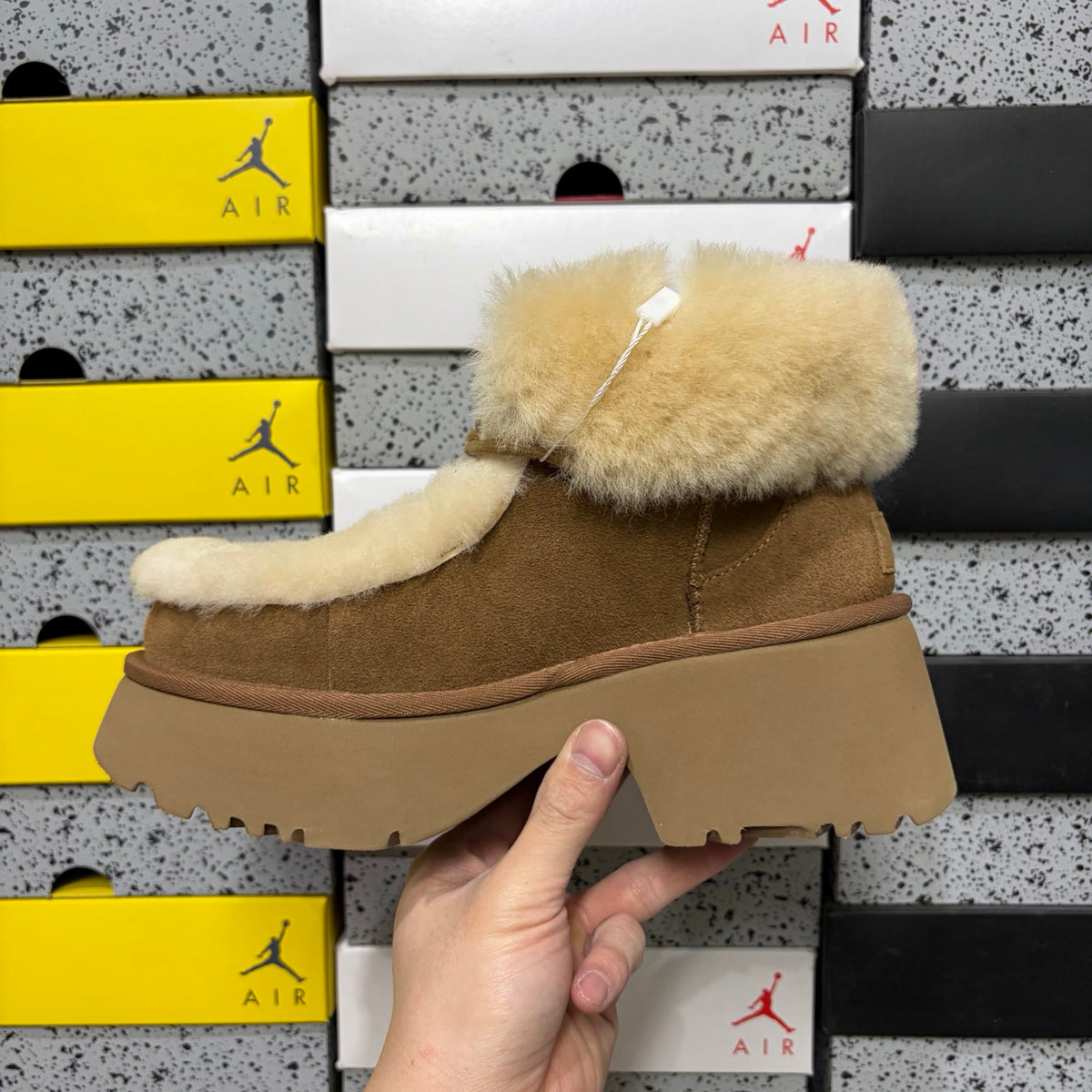 UGG Esme Slipper W1171532 | Chestnut | EU Sizes 35–40