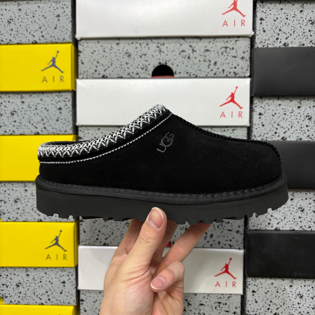 UGG Taz Folk Embroidered Boot 5955 | Black | EU Sizes 35–44