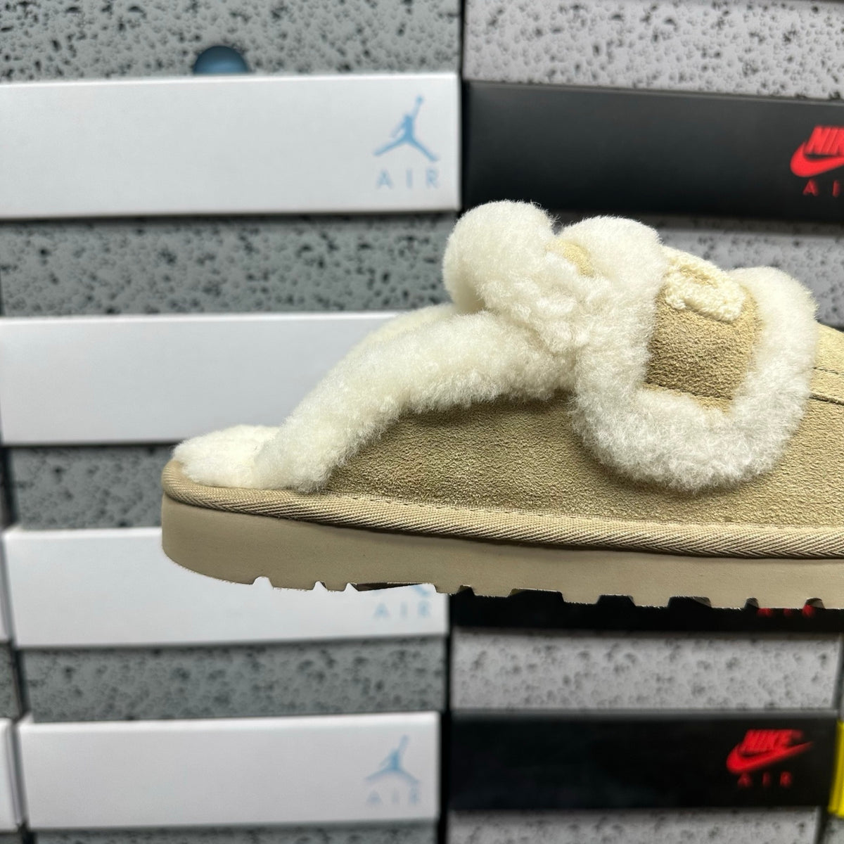 UGG Embroidered Half Slipper 5095 | Sand | EU Sizes 35–40