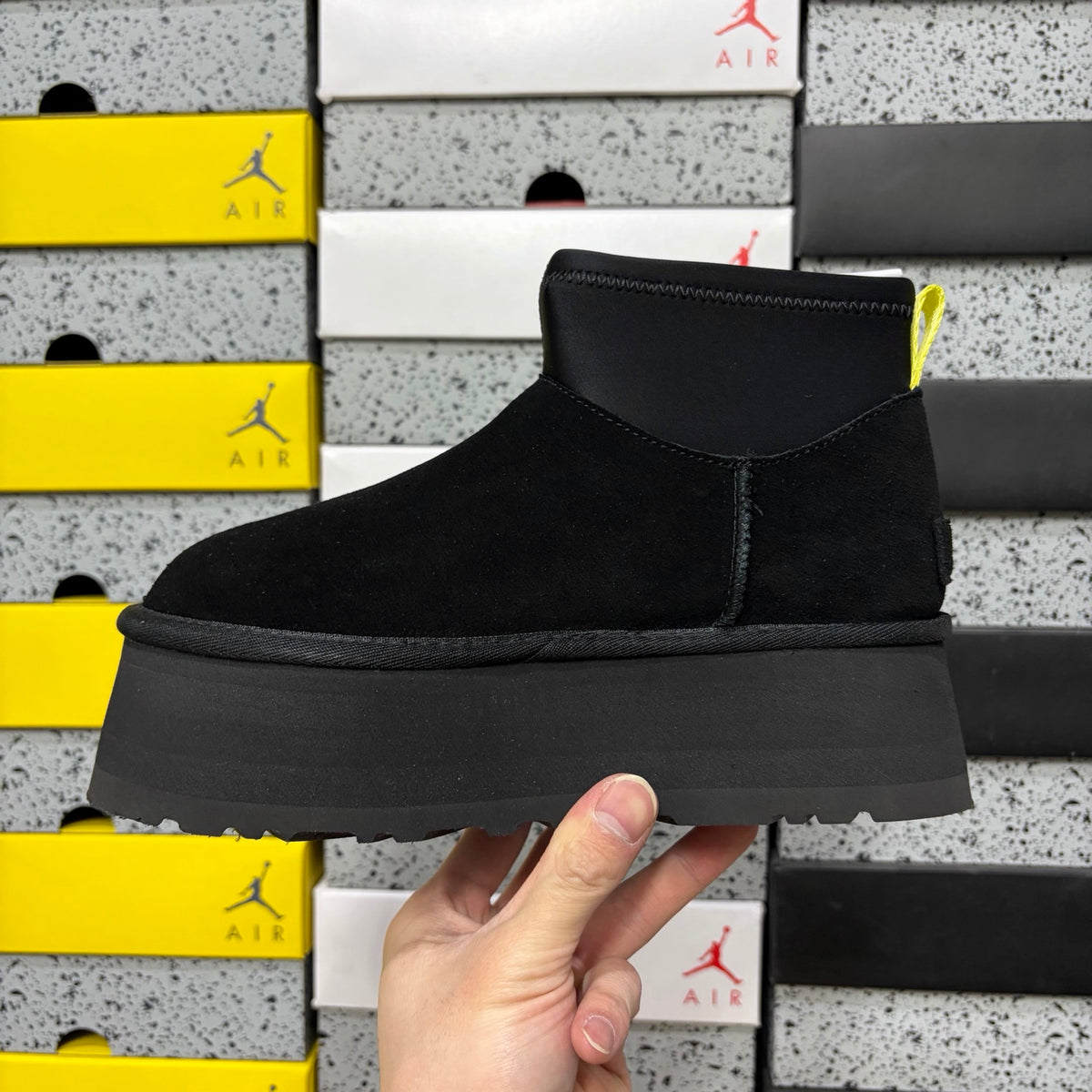UGG Dip Boot 817 | Black | EU Sizes 35–40