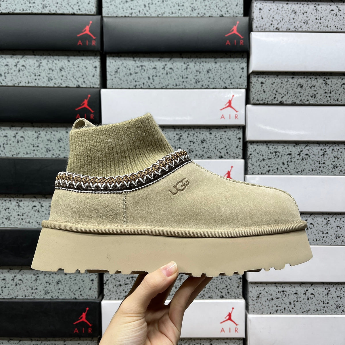 UGG Snow Boots 1122556 | Mustard | Sizes 35-41