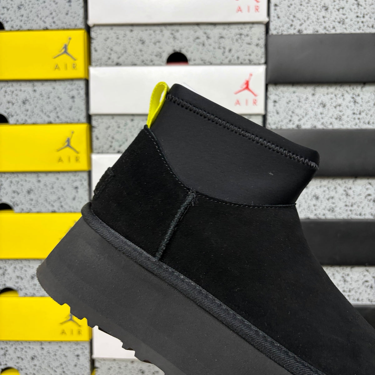 UGG Dip Boot 817 | Black | EU Sizes 35–40