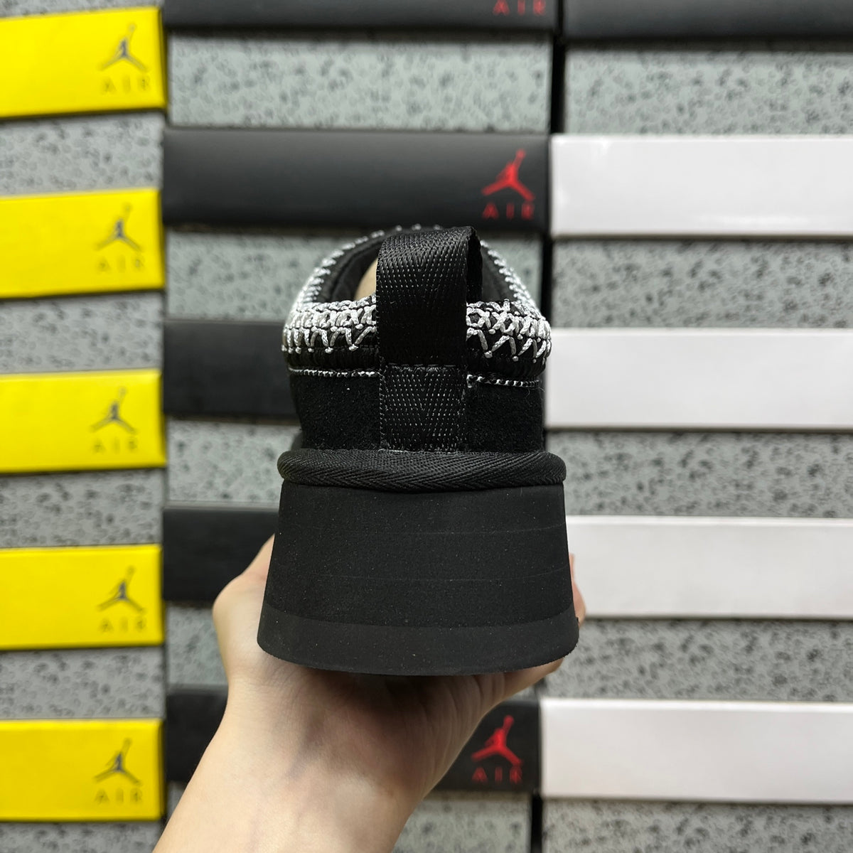 UGG Snow Boots 1122553 | Black | Sizes 35-41
