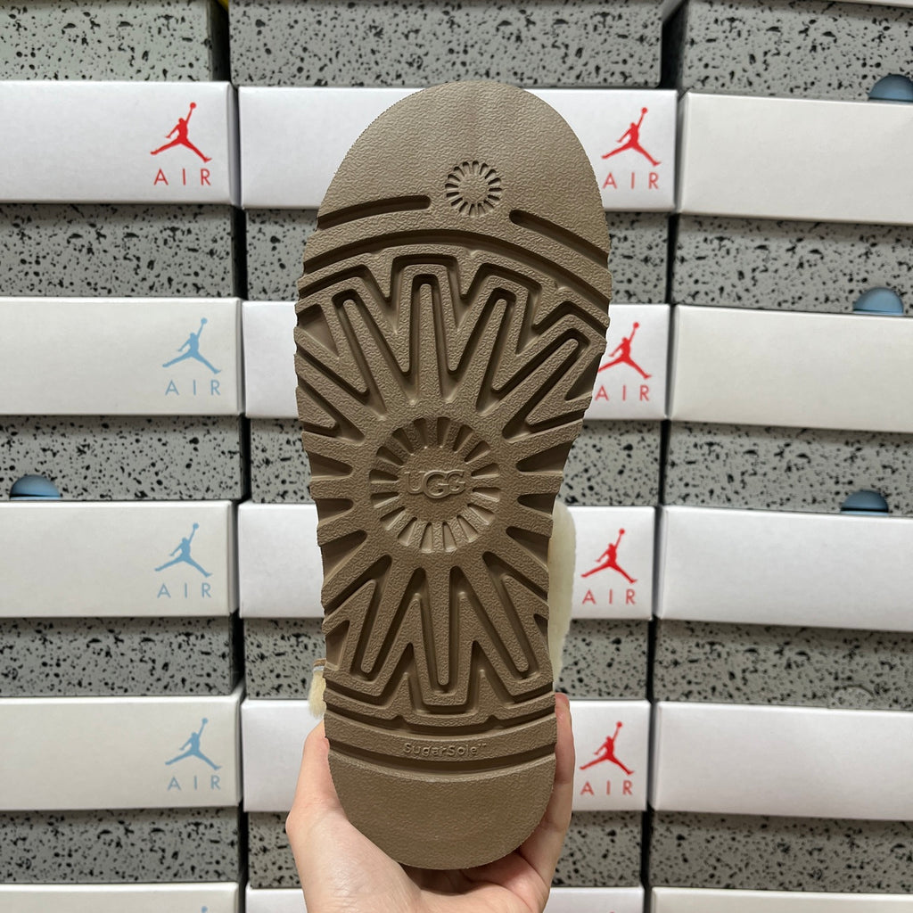 UGG Funkyt Boot 2551 | Chestnut | EU Sizes 35–40