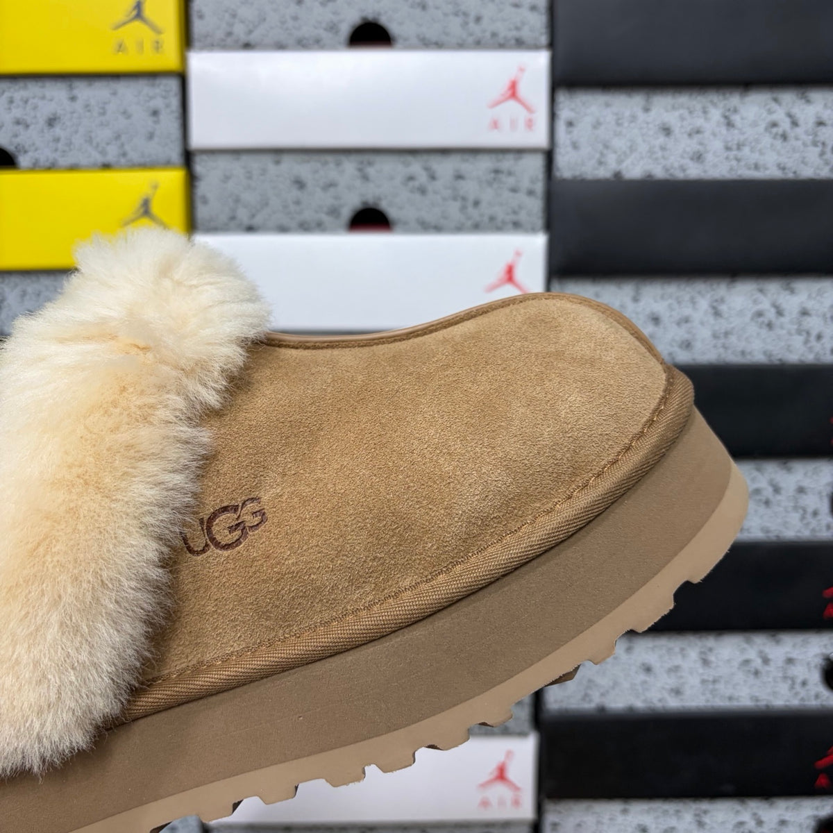 UGG Snow Boots 3cm Star Slippers 2550 | Chestnut | Sizes 35-40