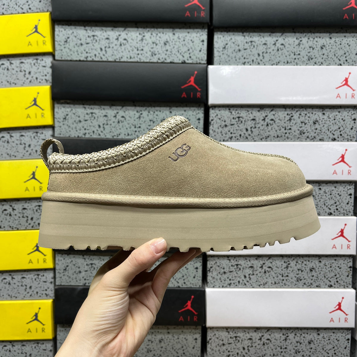 UGG Snow Boots 1122553 | Mustard | Sizes 35-40