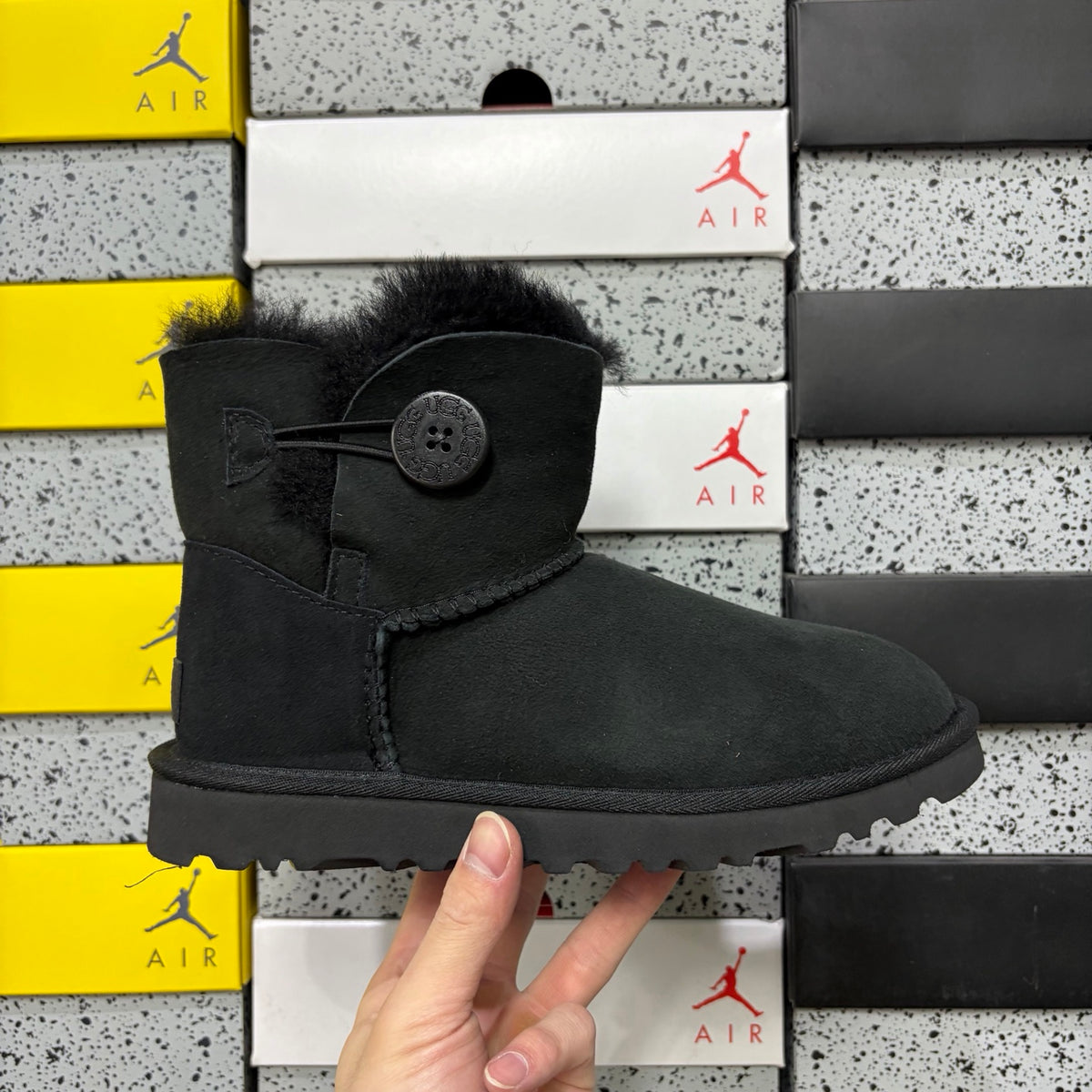 UGG Mid-Calf Snow Boots Wooden Buckle 6422 | Black | Sizes 35-40
