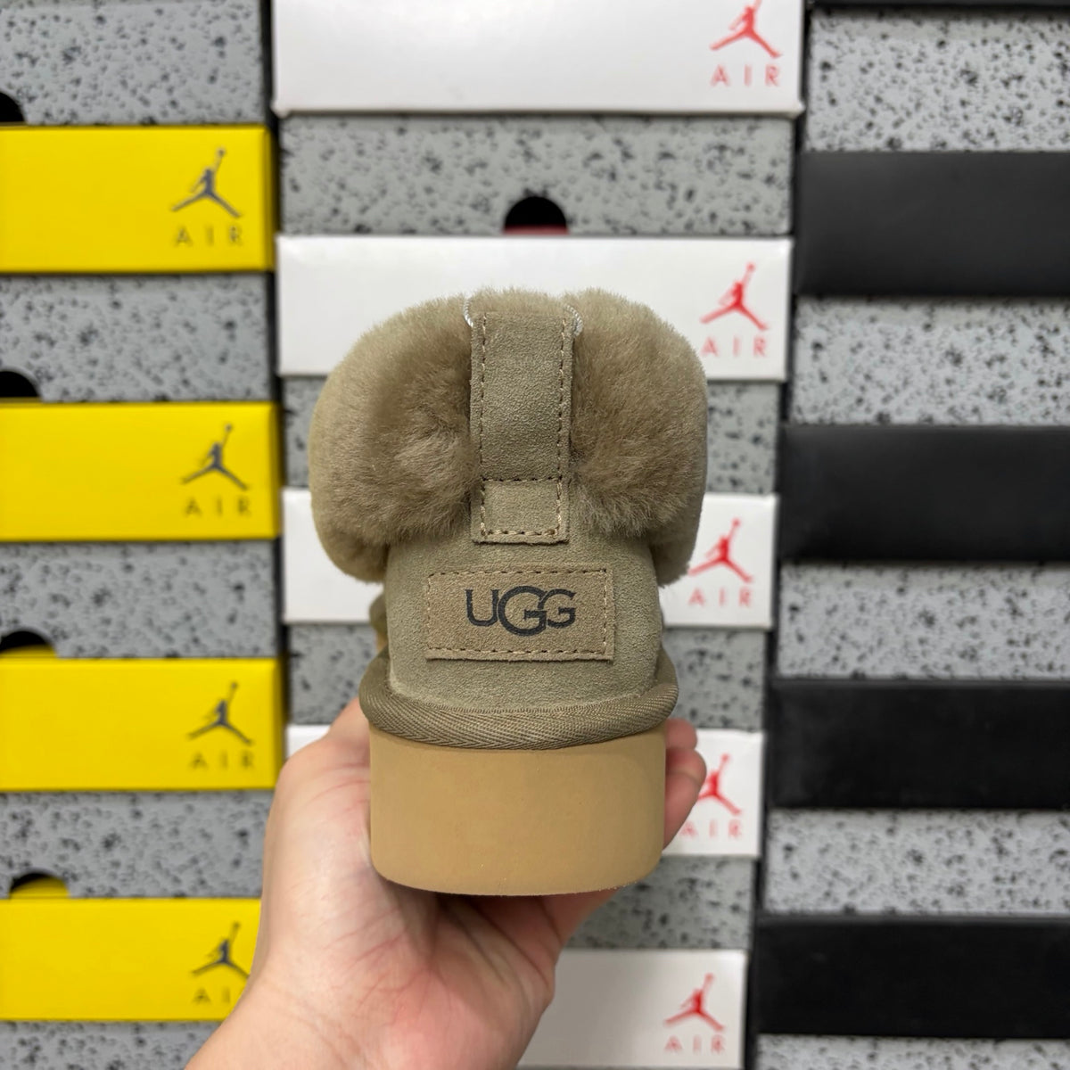 UGG Platform Boot W1166733 | Brown | EU Sizes 35–40