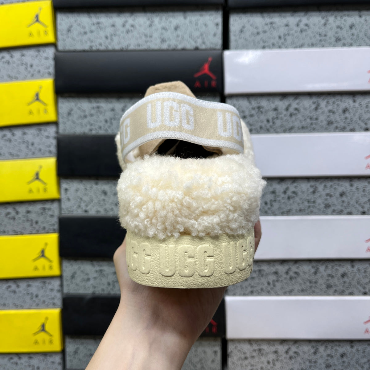 UGG Snow Boots Style 1191135 | Cream | EU Sizes 35–40
