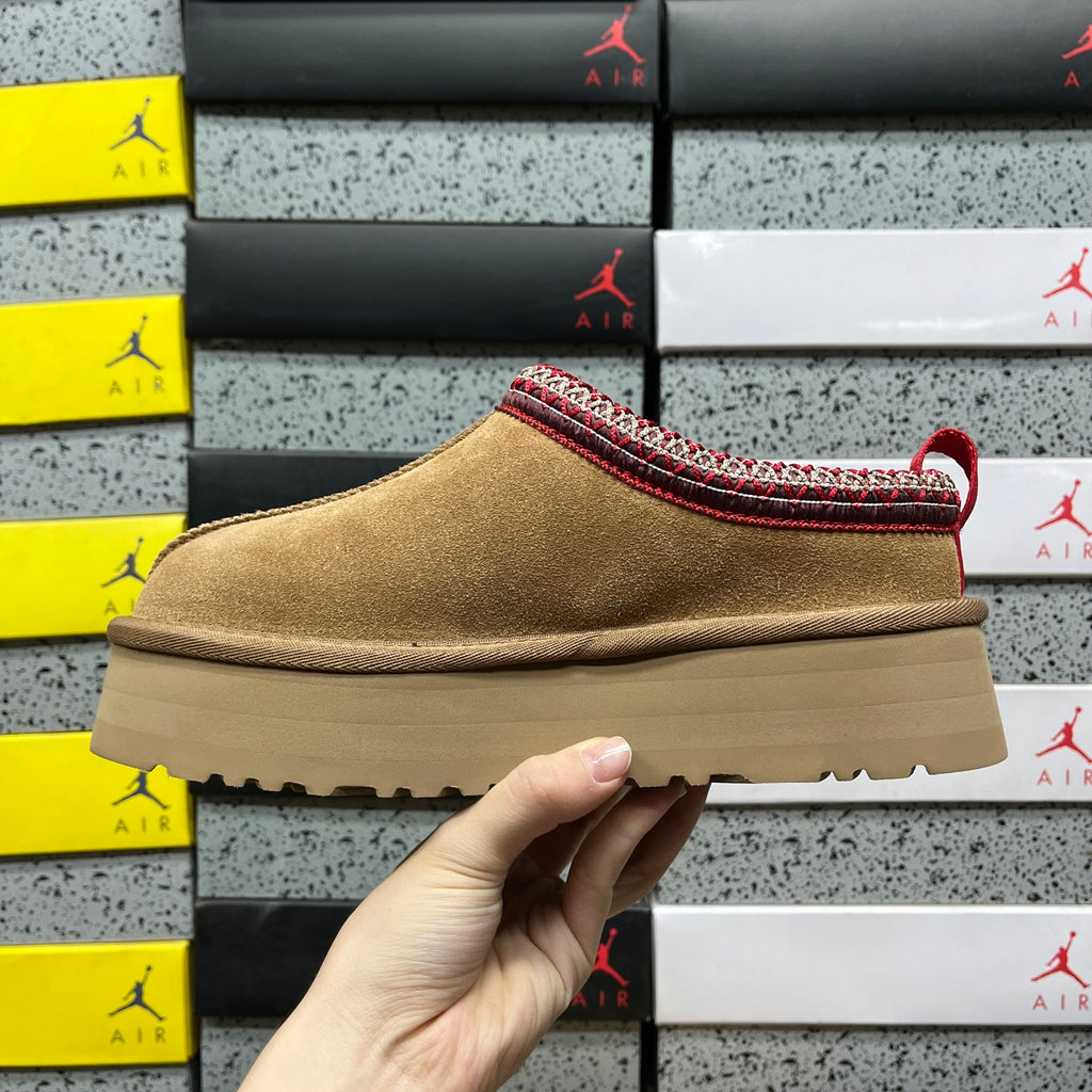 UGG Snow Boots 1122553 | Chestnut | Sizes 35-41