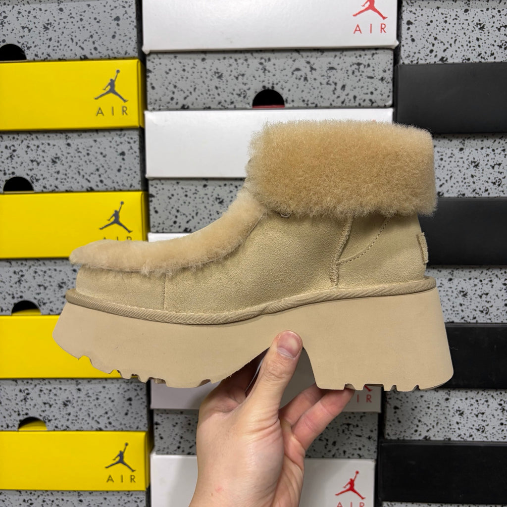 UGG Esme Slipper W1171532 | Sand | EU Sizes 35–40