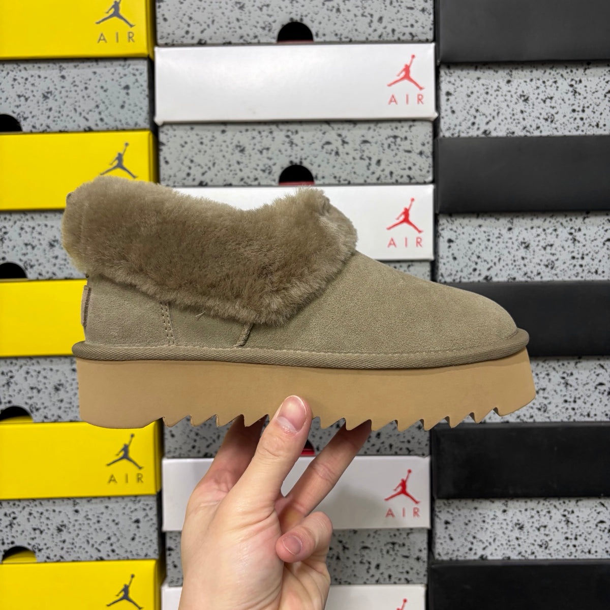 UGG Platform Boot W1166733 | Brown | EU Sizes 35–40