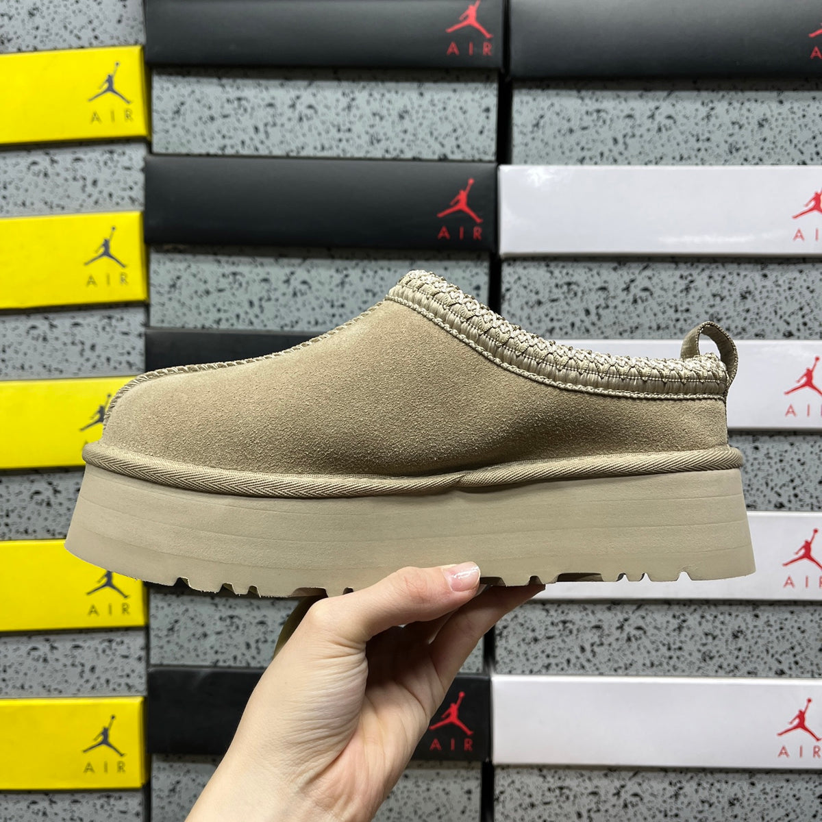 UGG Snow Boots 1122553 | Mustard | Sizes 35-40