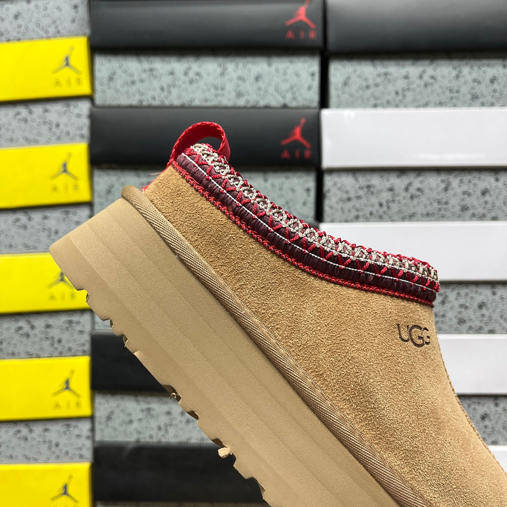 UGG Snow Boots 1122553 | Chestnut | Sizes 35-41