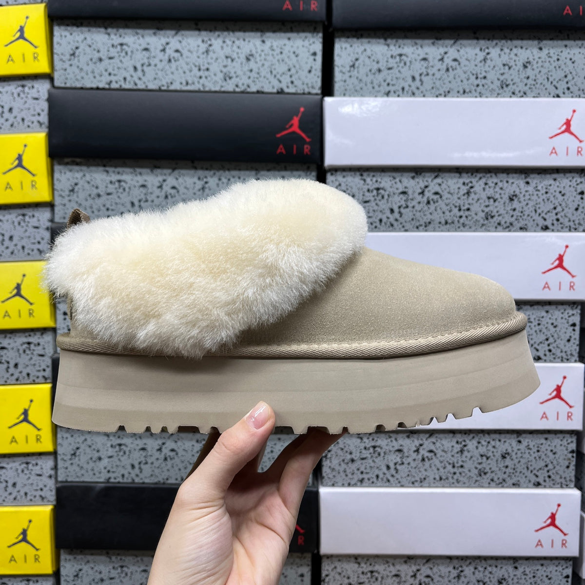 UGG Snow Boots Style 1171393 | Sand | EU Sizes 35–40