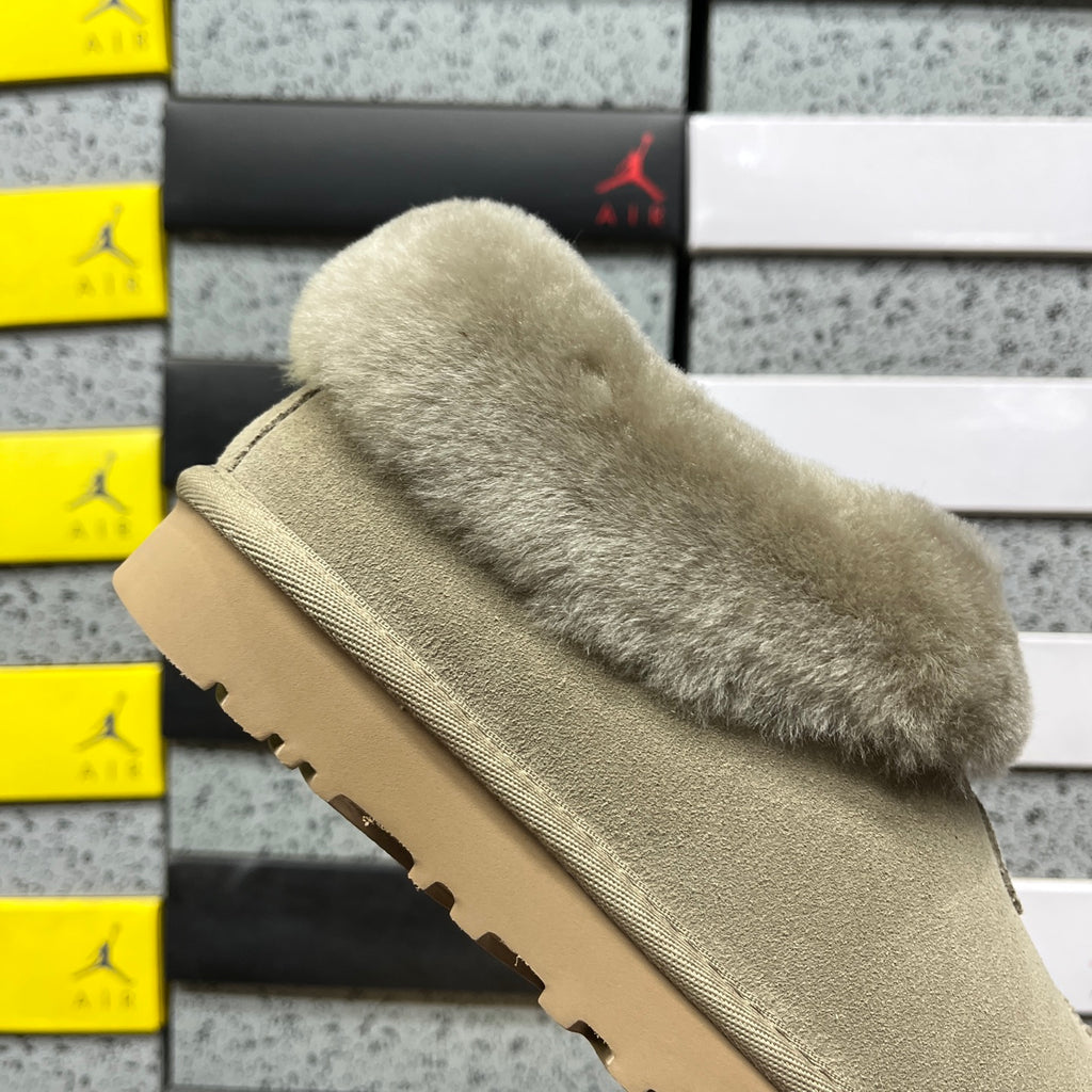 UGG Snow Boots 1134810 | Sand | Slim | Sizes 35-40