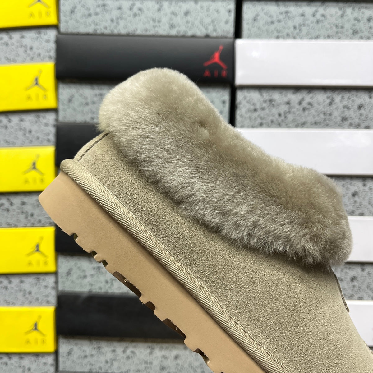 UGG Snow Boots 1134810 | Sand | Slim | Sizes 35-40