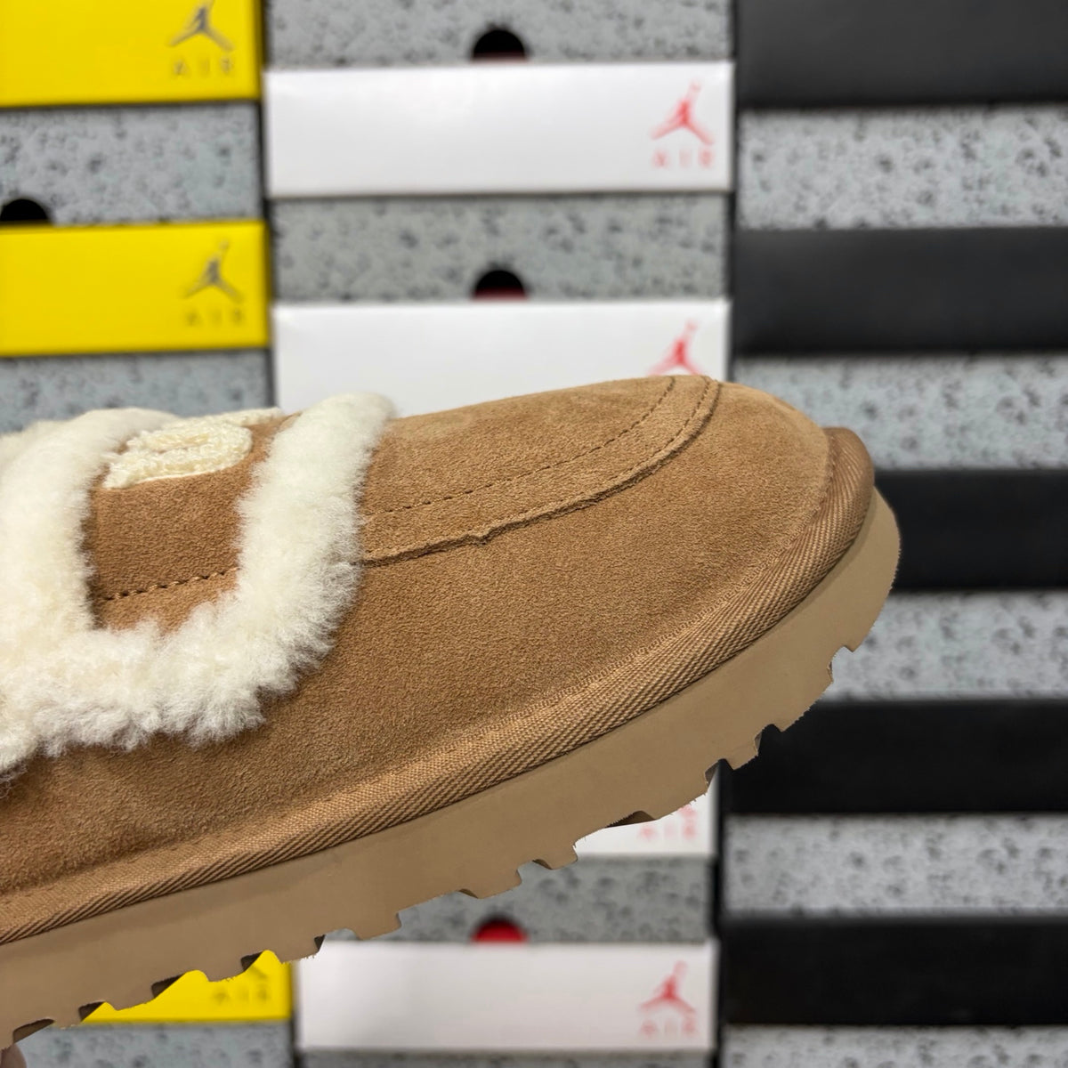 UGG Embroidered Half Slipper 5095 | Chestnut | EU Sizes 35–40