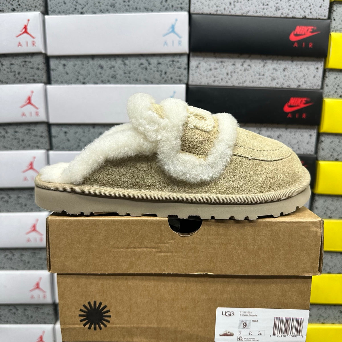 UGG Embroidered Half Slipper 5095 | Sand | EU Sizes 35–40