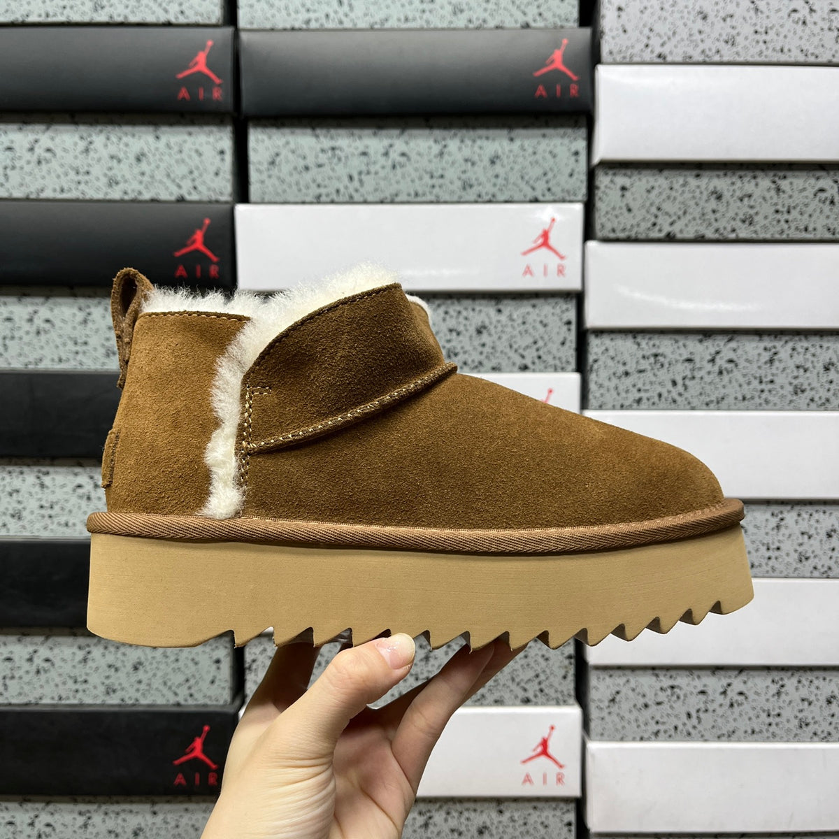 UGG Ayana Platform Boot 1184115 | Chestnut | EU Sizes 35–40