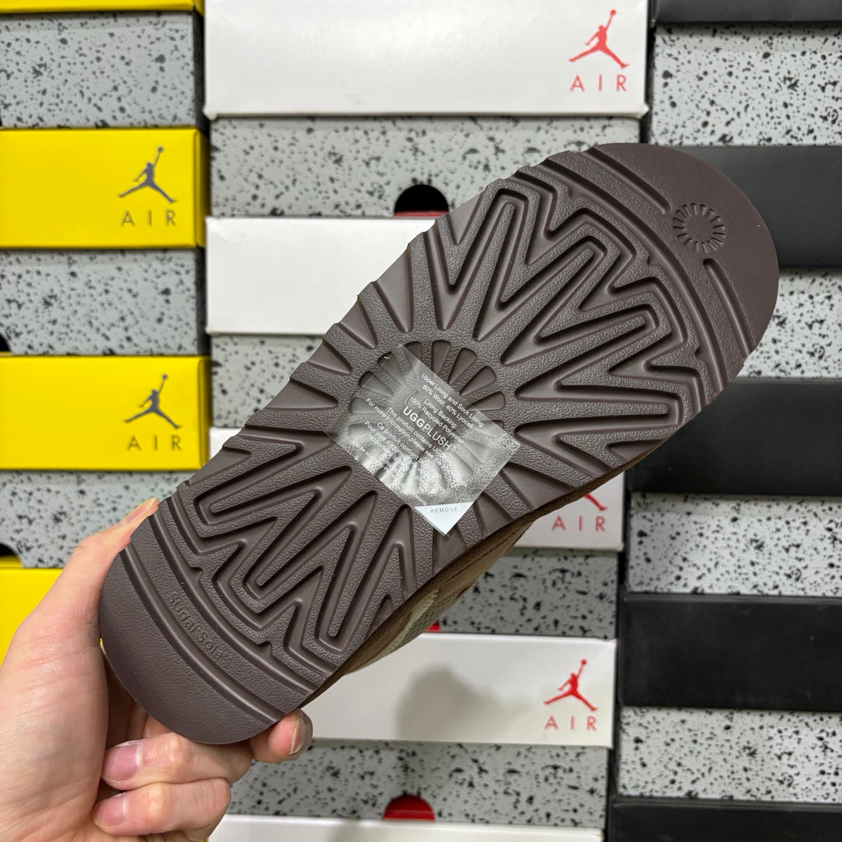 UGG Mele Low Sneaker 4032 | Fawn | EU Sizes 35–44