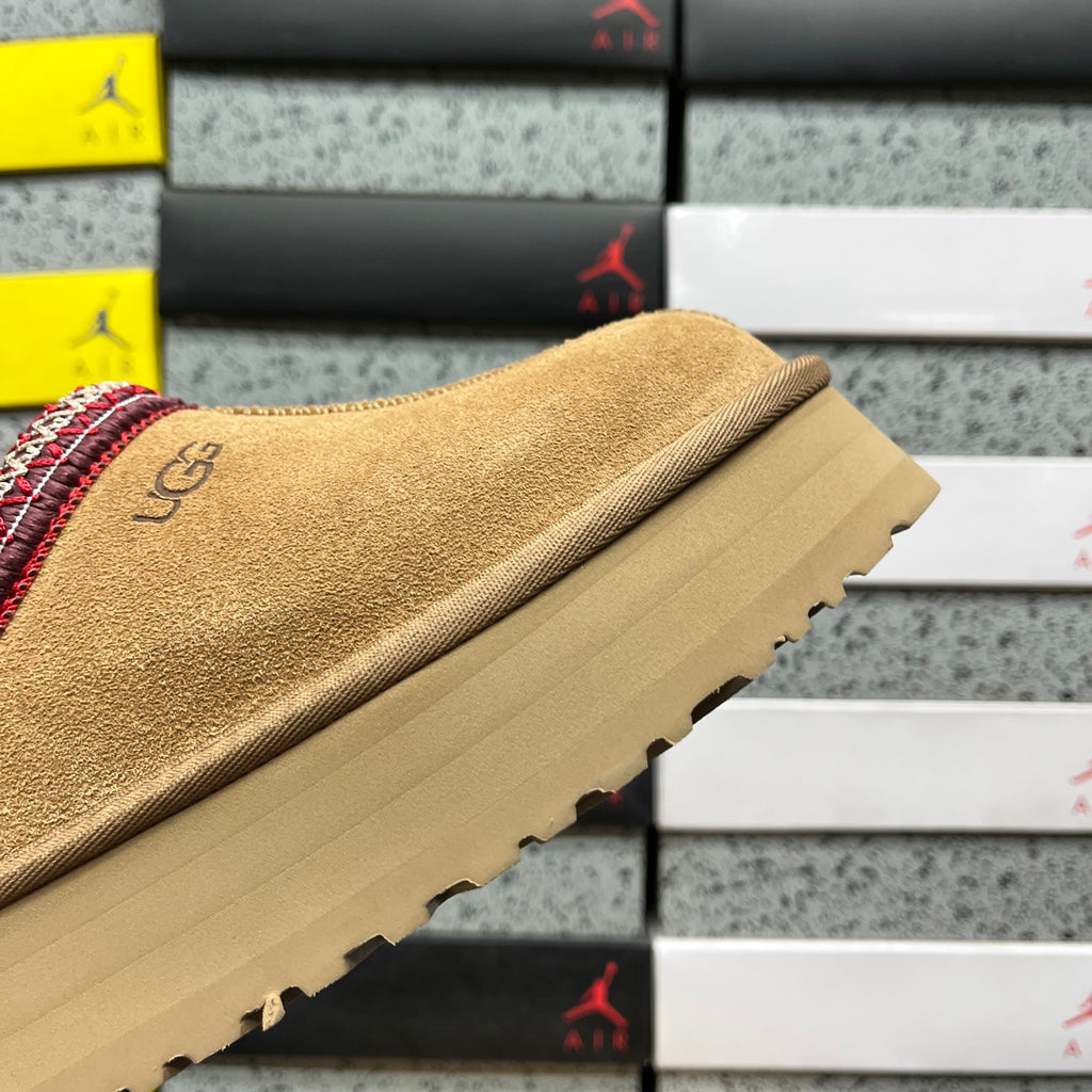 UGG Snow Boots 1122553 | Chestnut | Sizes 35-41