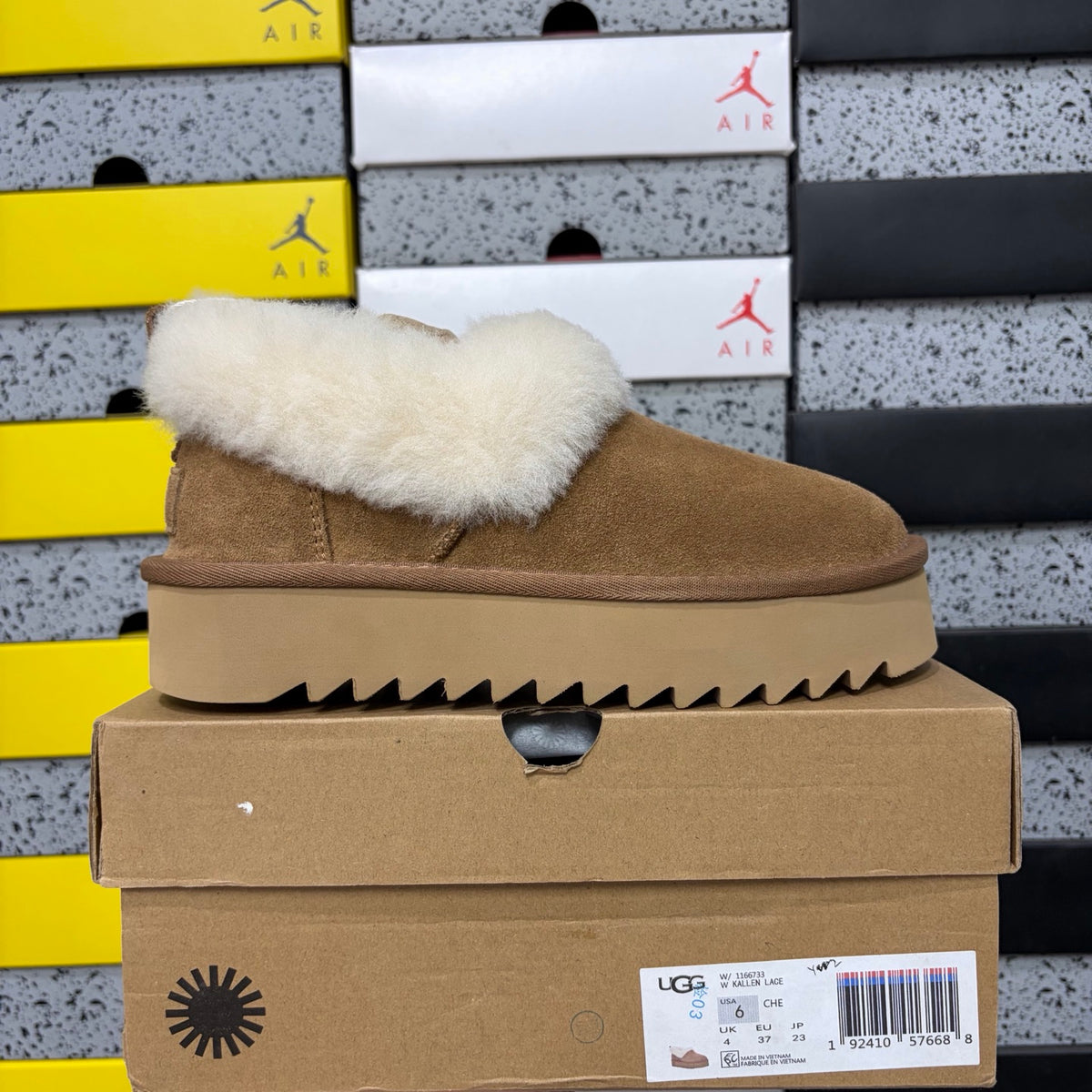 UGG Platform Boot W1166733 | Chestnut | EU Sizes 35–40