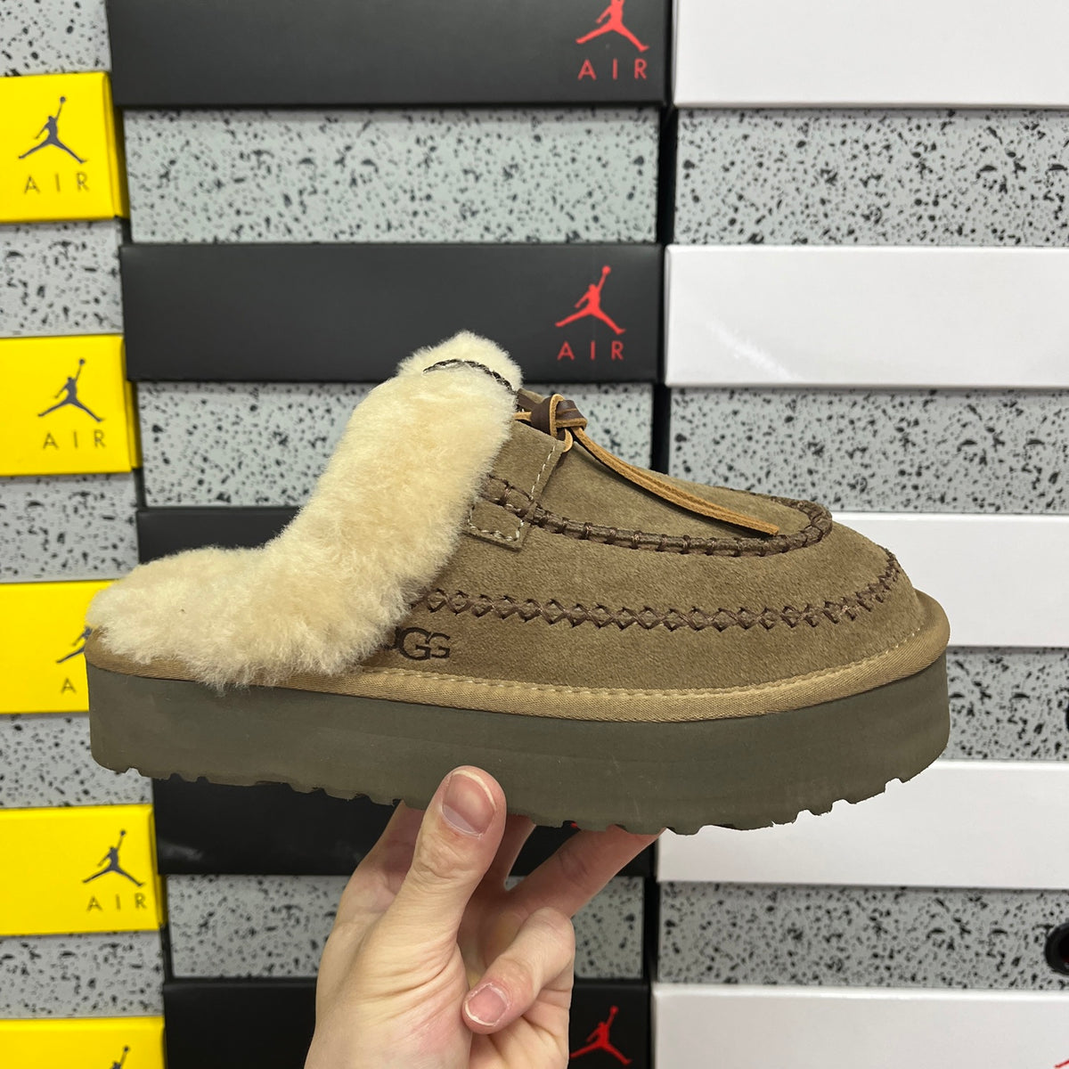UGG Alpine Slipper W1158260 | Walnut | EU Sizes 35–40