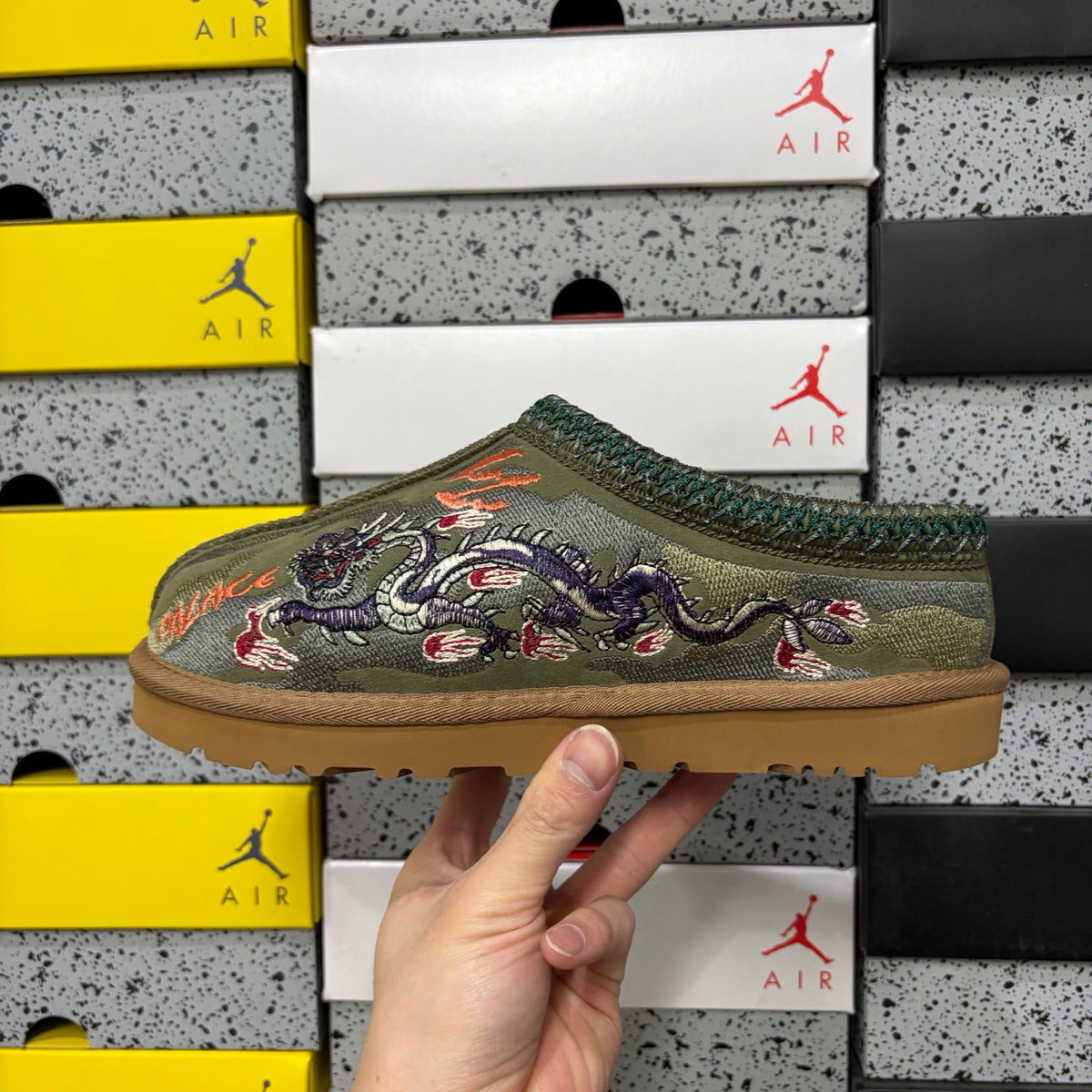 UGG Dragon & Tiger Embroidered Flat Boot 2553 | Green | EU Sizes 36–45