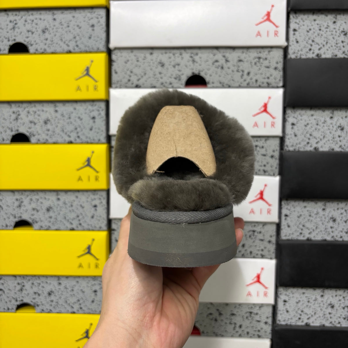 UGG Snow Boots 3cm Star Slippers 2550 | Grey | Sizes 35-40