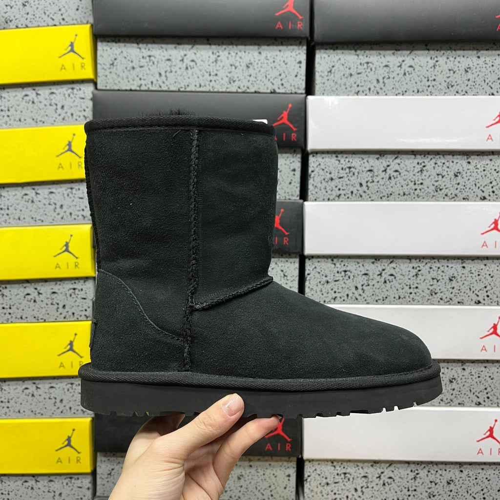UGG Snow Boots 1016223 | Black | Sizes 35-40