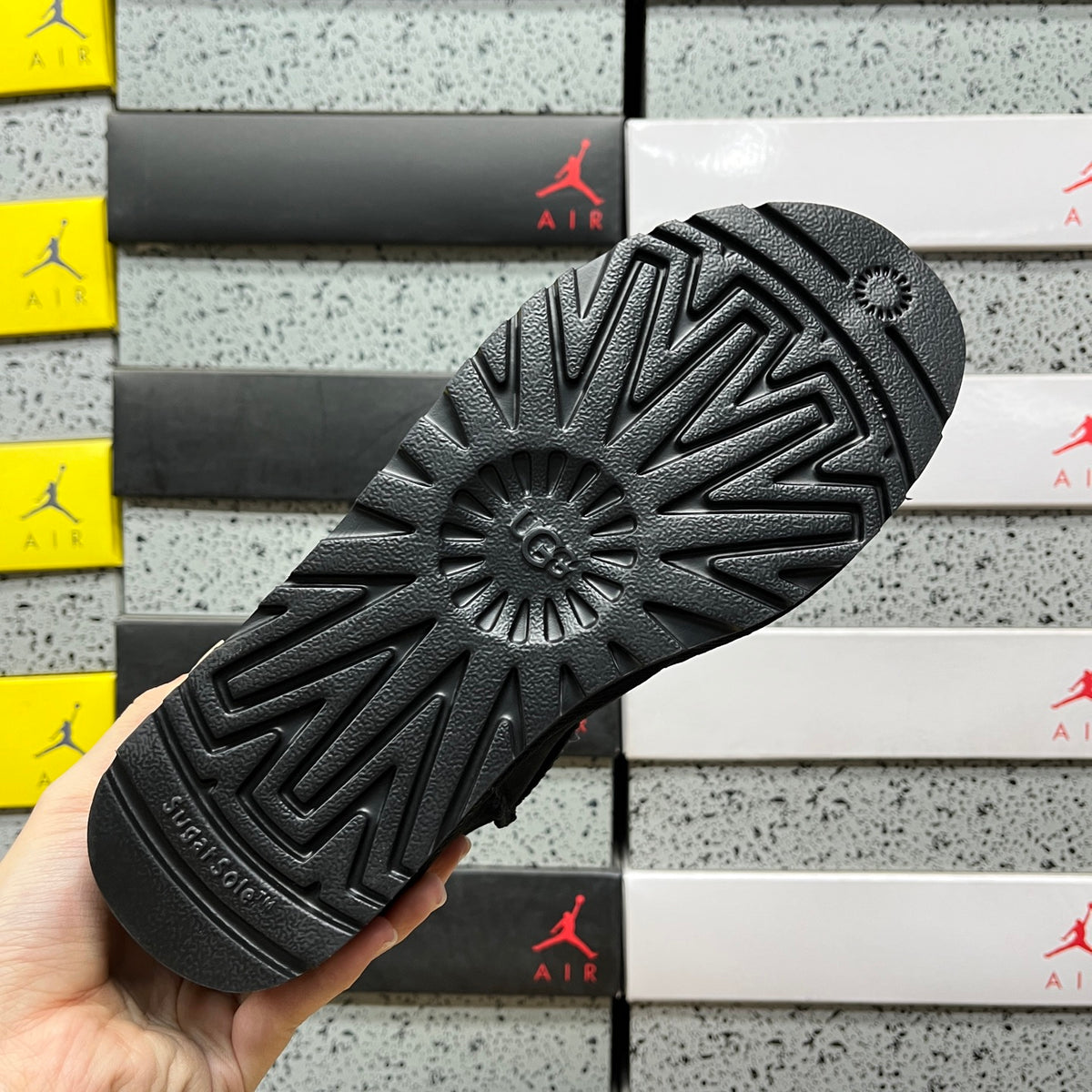 UGG Snow Boots 1116109 | Black | Sizes 35-40